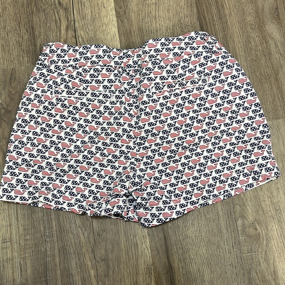 Vineyard Vines Flag Whale Printed Boulevard Shorts - Picture 10 of 13